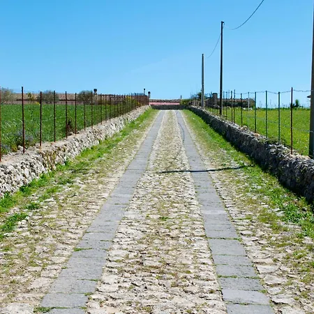 Porta Pantalica Hotel